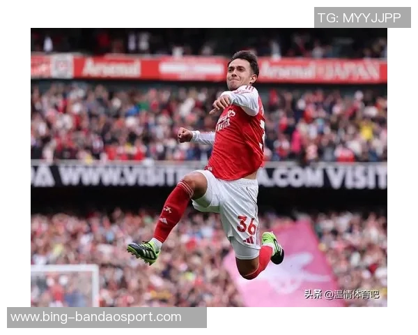 克拉滕伯格回应约克雷斯争议称裁判不会偏袒需适应英超节奏